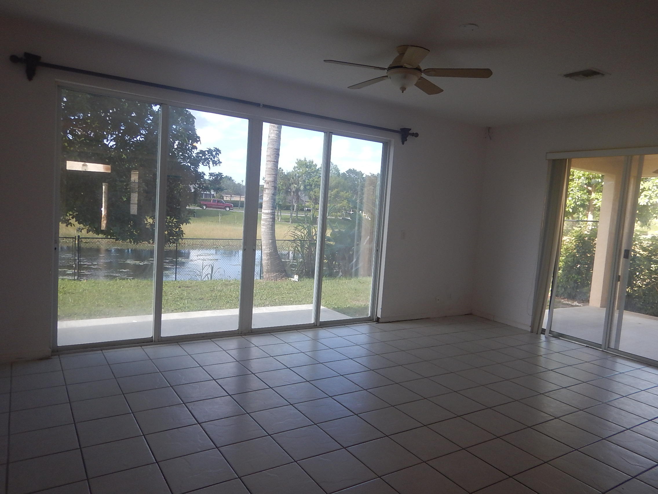 1196 Hatteras Circle West Palm Beach, FL 33413 - Photo 10 of 29 DSCN0870