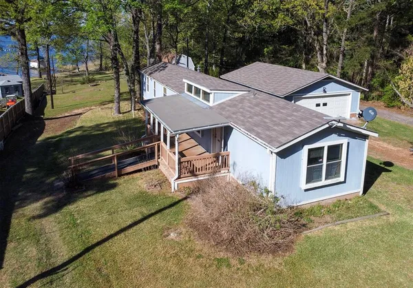 $255,000 | 2781 Lake Breeze Drive, Chandler, TX 75758