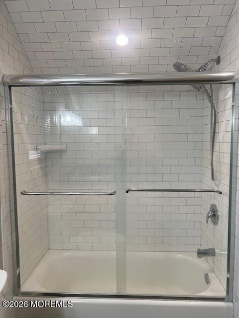 173 Jackson Mills Road Jackson, NJ 08527 - Photo 15 of 18 a bathroom with a shower