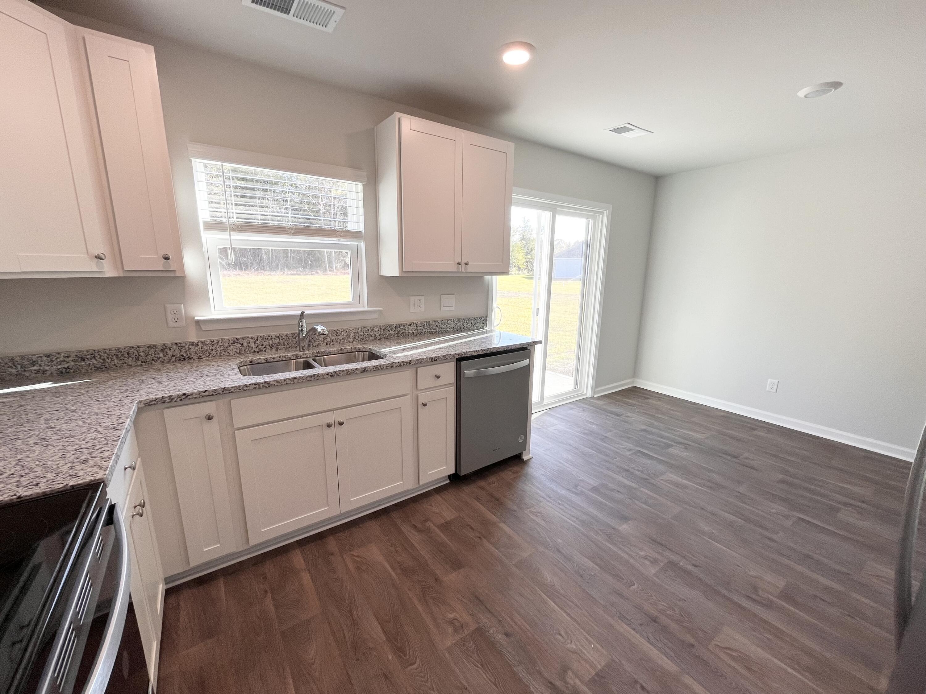 669 Perch Lane Santee, SC 29142 - Photo 11 of 35 IMG_2476