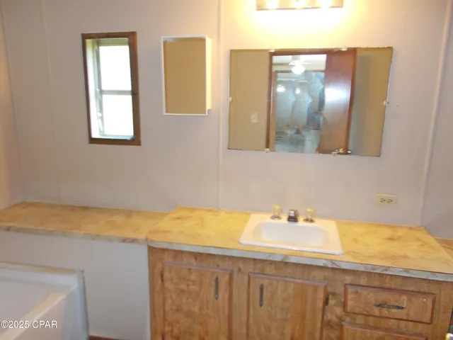 $84,900 | 2415 Berry Lane, Marianna, FL 32448