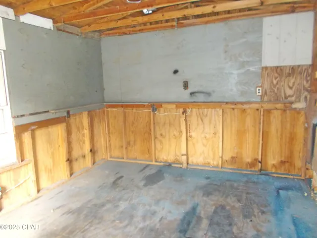 $84,900 | 2415 Berry Lane, Marianna, FL 32448