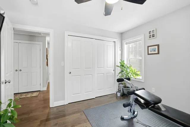 a room with furniture and flowers