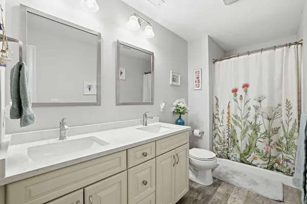 $560,000 | 13 Beverlys Way, Unit 13, Lakeville, MA 02347