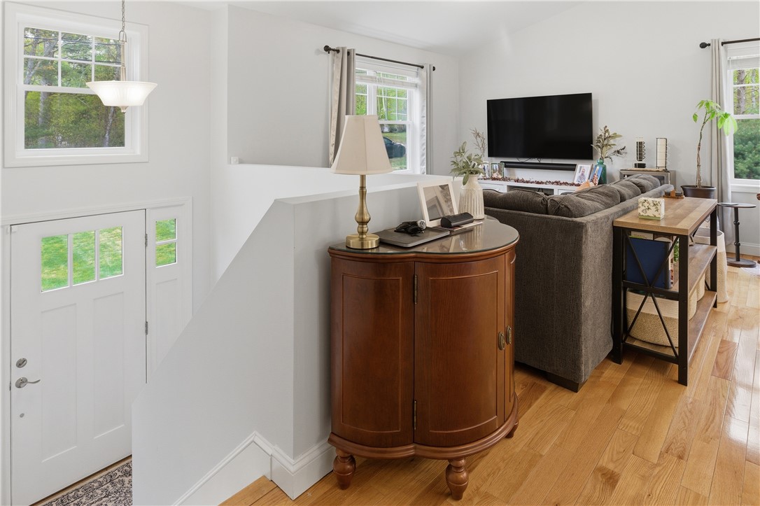 7 Pine Orchard Road Glocester, RI 02814 - Photo 6 of 39