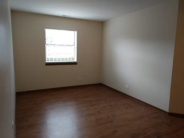 $1,700 | 15 Gant Circle, Unit C, Streamwood, IL 60107