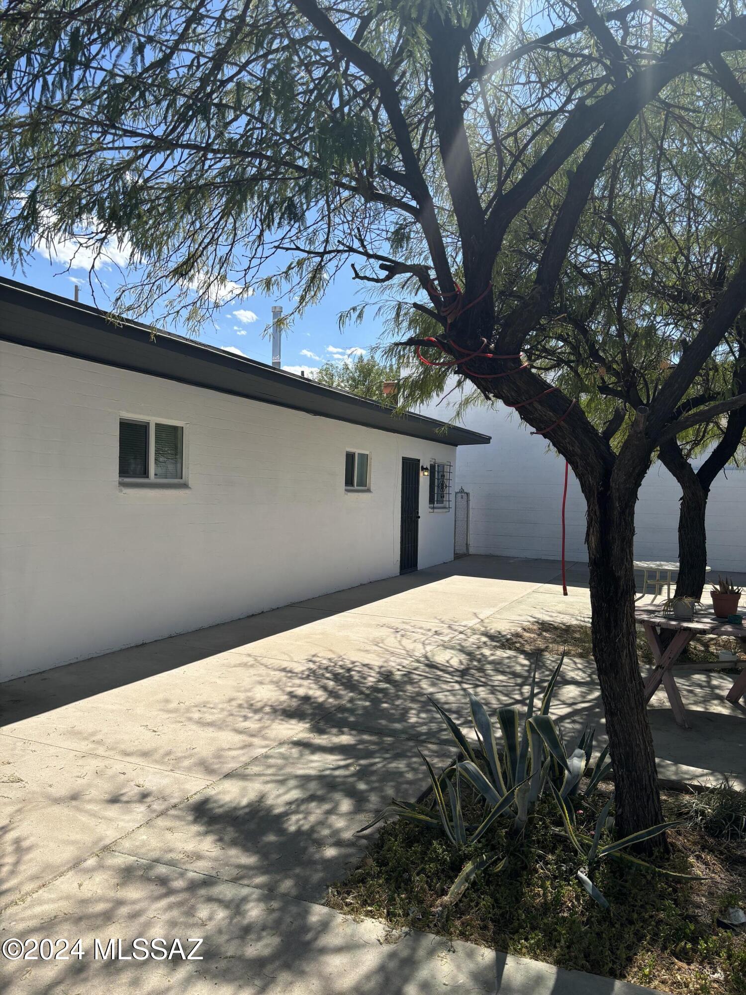 3566 East Kleindale Road, Unit F Tucson, AZ 85716 - Photo 1 of 7