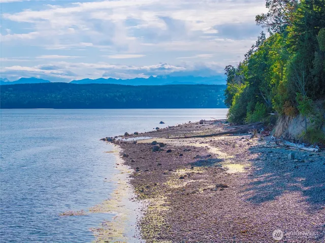 $1,258,000 | 131 Linda Vw Lane, Port Ludlow, WA 98365