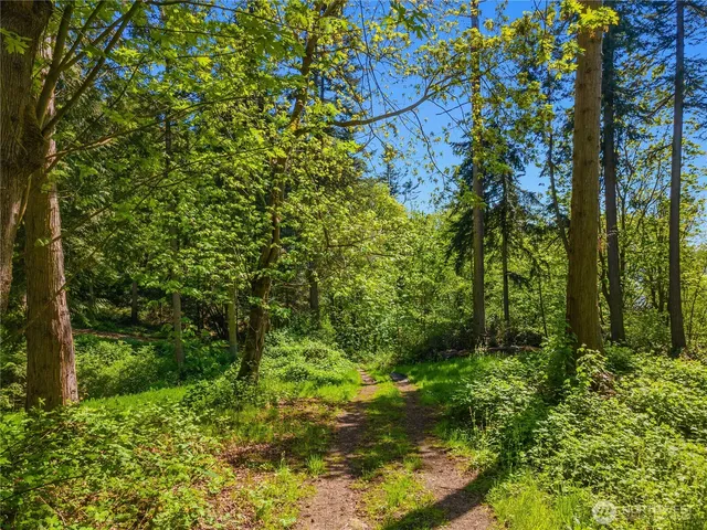 $1,258,000 | 131 Linda Vw Lane, Port Ludlow, WA 98365