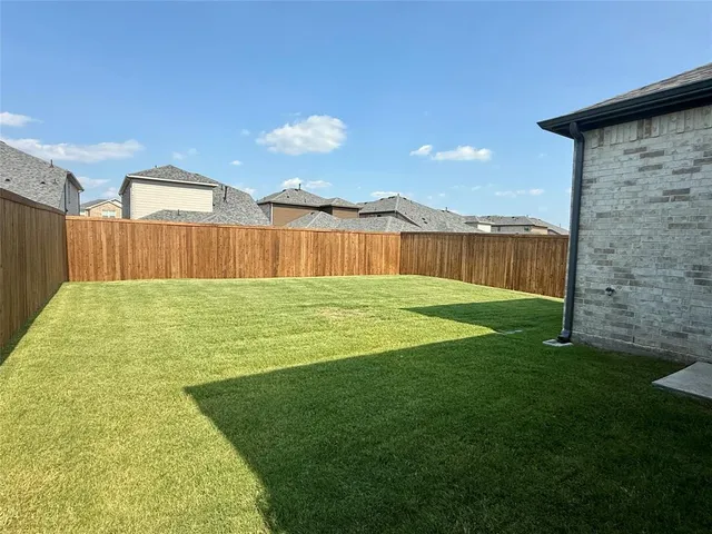 a swimming pool with mountain view