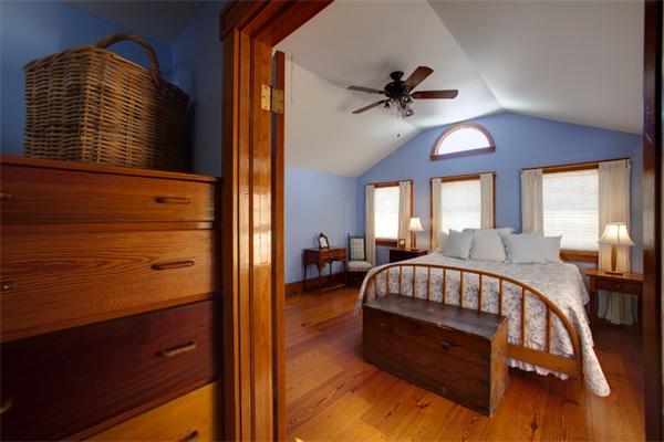 210 Head Of Pond Road Tisbury, MA 02568 - Photo 14 of 27 Gallery Image 14