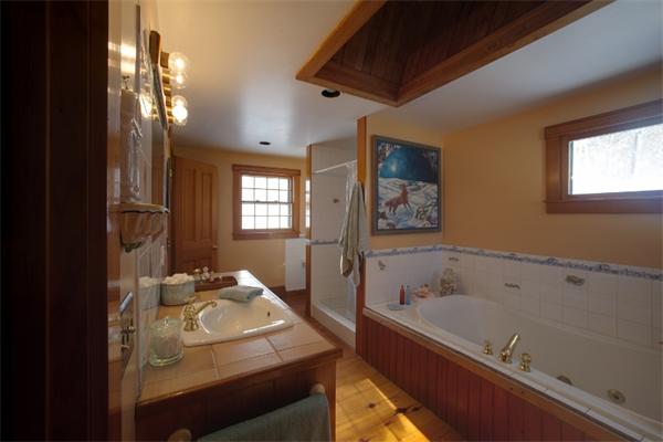 210 Head Of Pond Road Tisbury, MA 02568 - Photo 15 of 27 Gallery Image 15