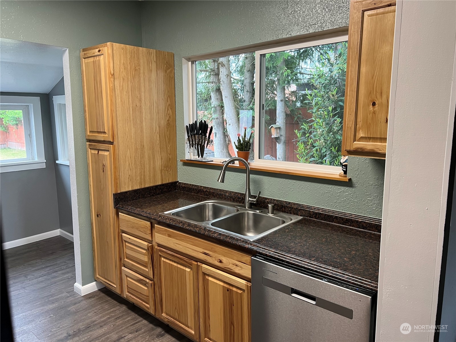 54 Southwest 9th Street Chehalis, WA 98532 - Photo 6 of 21 Gallery Image 6
