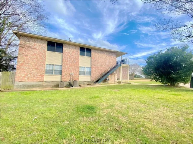 $1,400 | 403 Park Road, Unit A, College Station, TX 77840