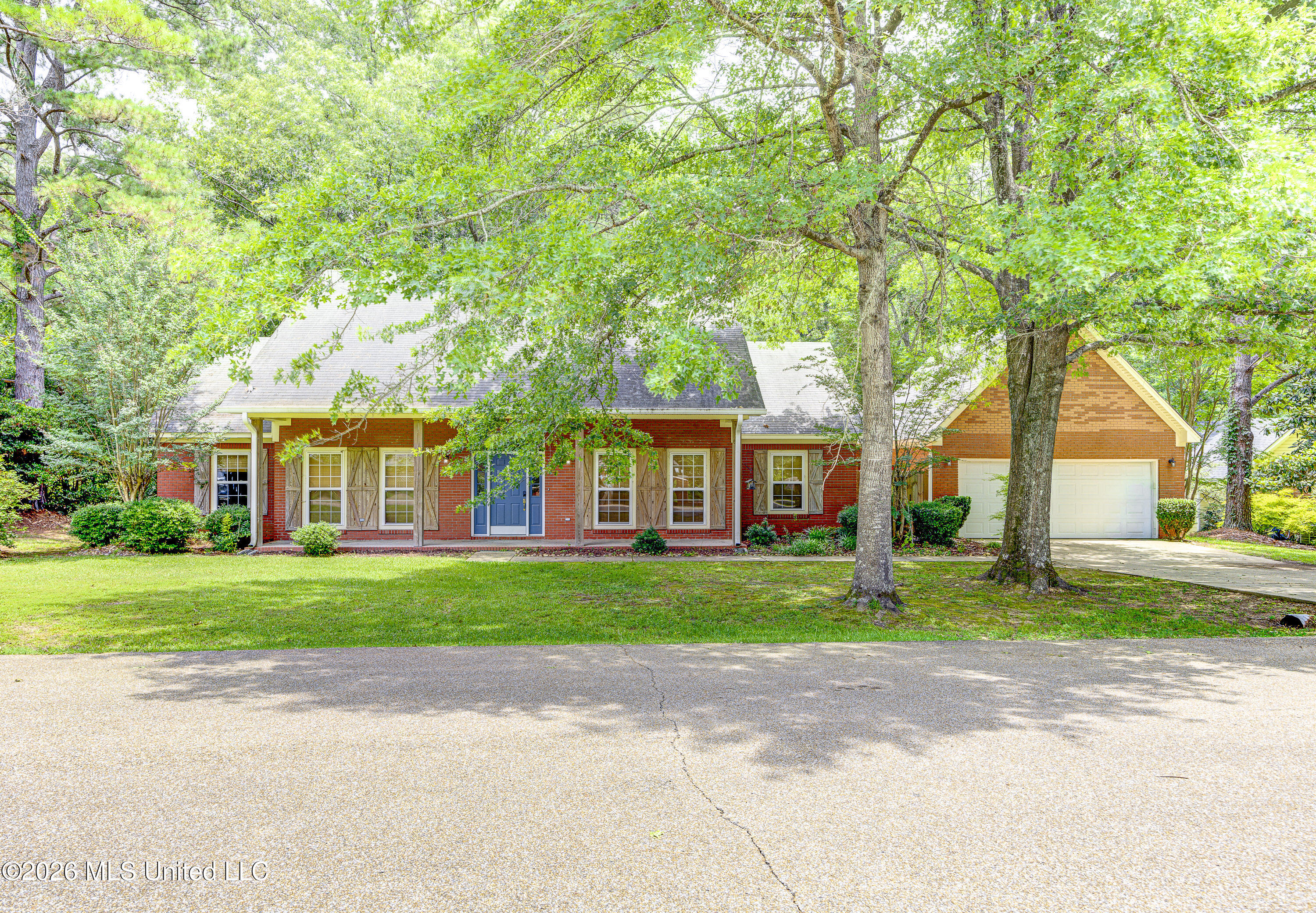 6003 Queens Point Vicksburg, MS 39180 - Photo 3 of 47 Main View