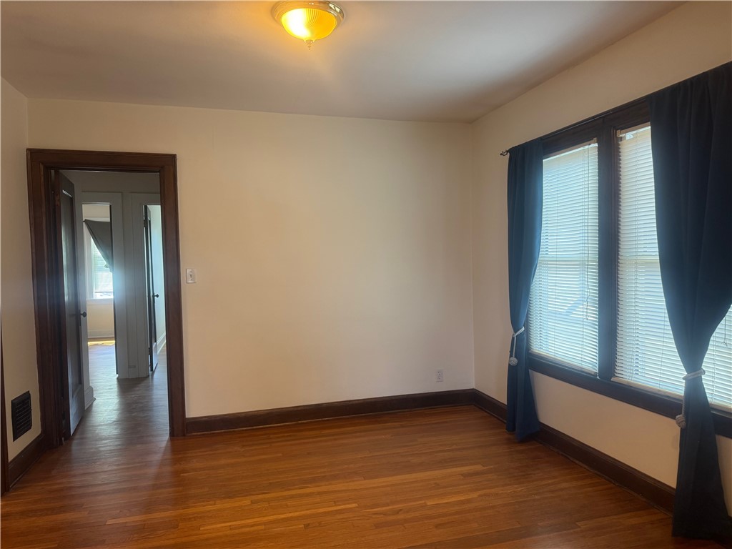 102 Tulane Road Tonawanda, NY 14217 - Photo 4 of 9
