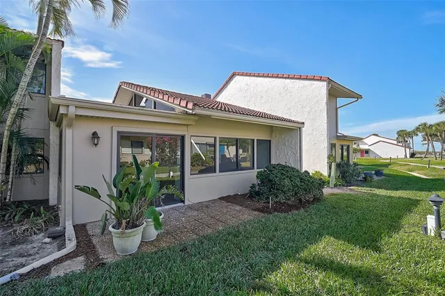 $449,000 | 500 Park Boulevard South, Unit 93, Venice, FL 34285