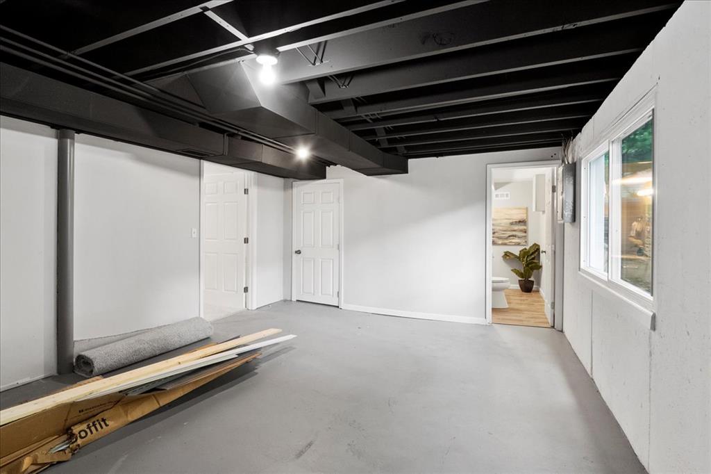 1818 Ashby Road St. Louis, MO 63114 - Photo 31 of 33 Gallery Image 31