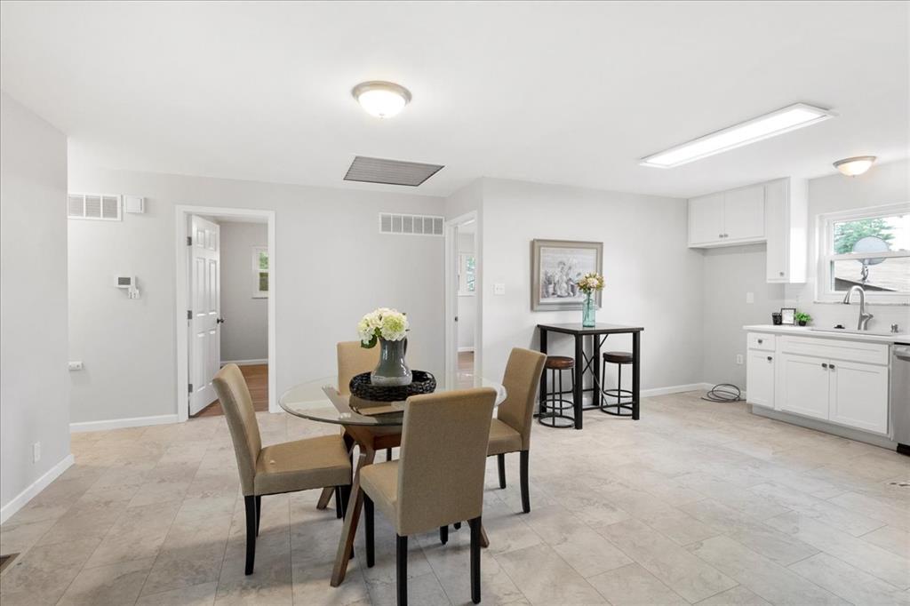 1818 Ashby Road St. Louis, MO 63114 - Photo 7 of 33 Gallery Image 7