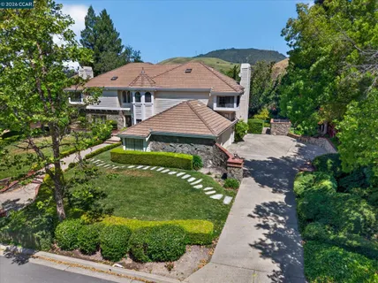 $2,998,800 | 5303 Blackhawk Drive, Danville, CA 94506