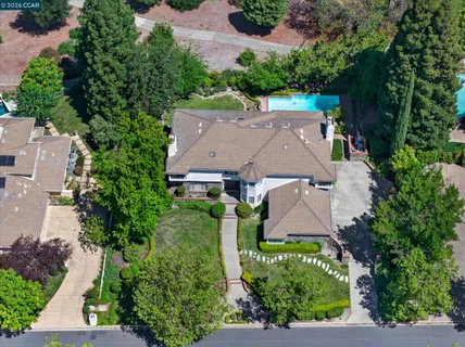$2,998,800 | 5303 Blackhawk Drive, Danville, CA 94506