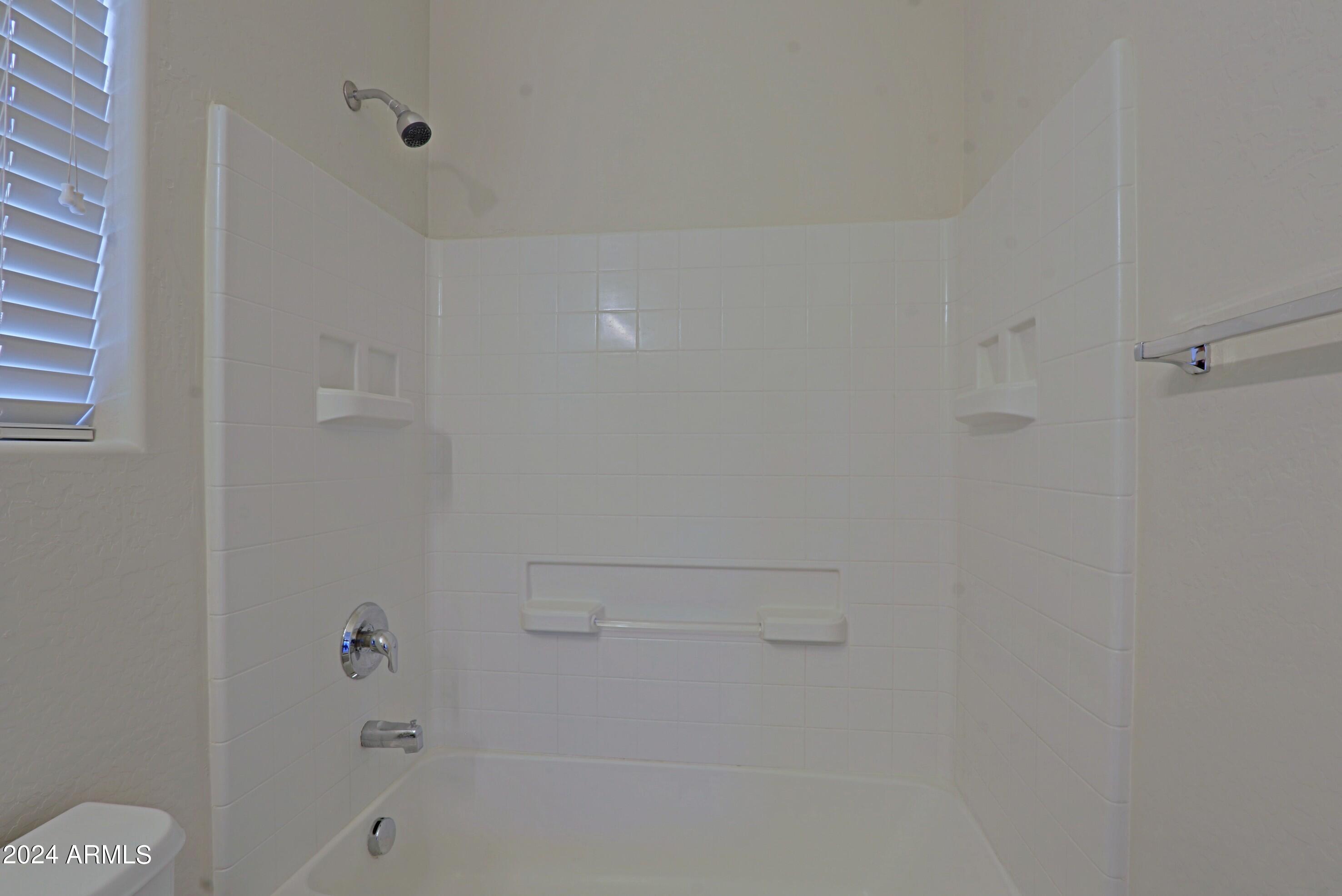 5319 West Beverly Road Laveen, AZ 85339 - Photo 29 of 50 Second bathroom