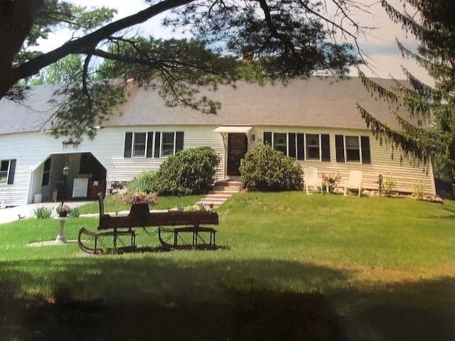 79 Bay Hill Road Alton, NH 03810 - Photo 1 of 12