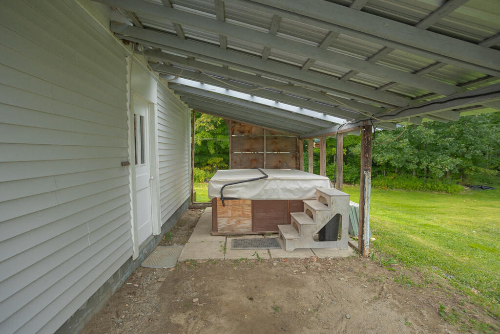 293 Franklin Road Jay, ME 04239 - Photo 25 of 41 sandyriverrealty-35