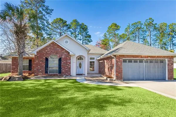 $300,000 | 528 Homewood Drive, Covington, LA 70433