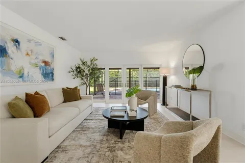 $895,000 | 18250 Southwest 88th Place, Palmetto Bay, FL 33157