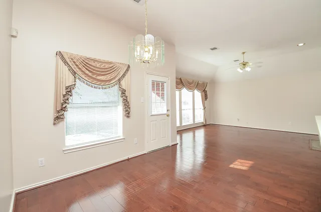 $2,300 | 2019 Magnolia Crest Lane, Sugar Land, TX 77478