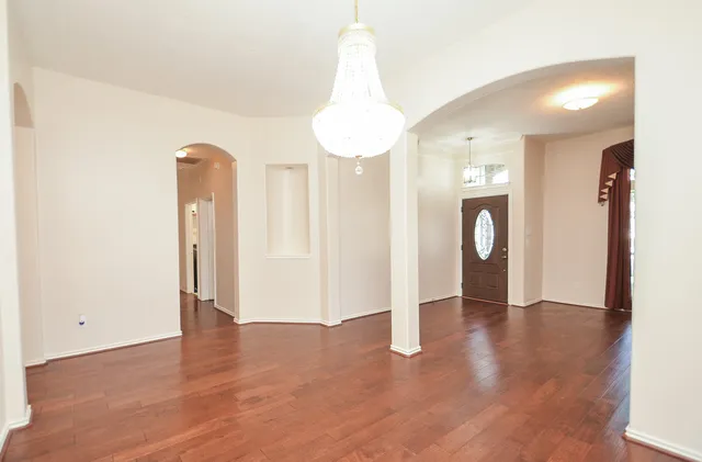 $2,300 | 2019 Magnolia Crest Lane, Sugar Land, TX 77478