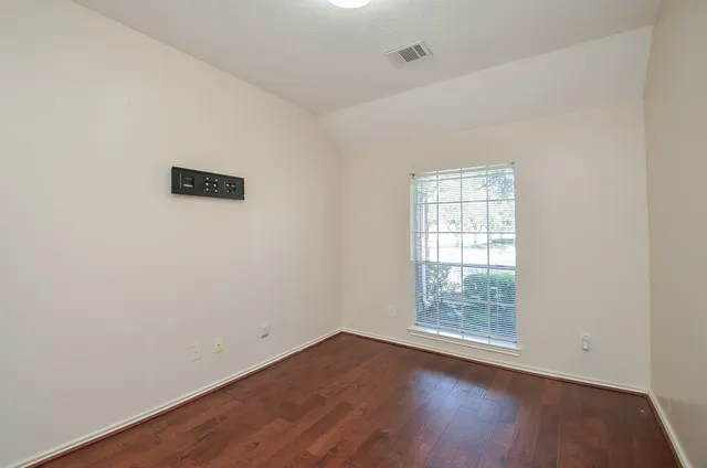 $2,300 | 2019 Magnolia Crest Lane, Sugar Land, TX 77478