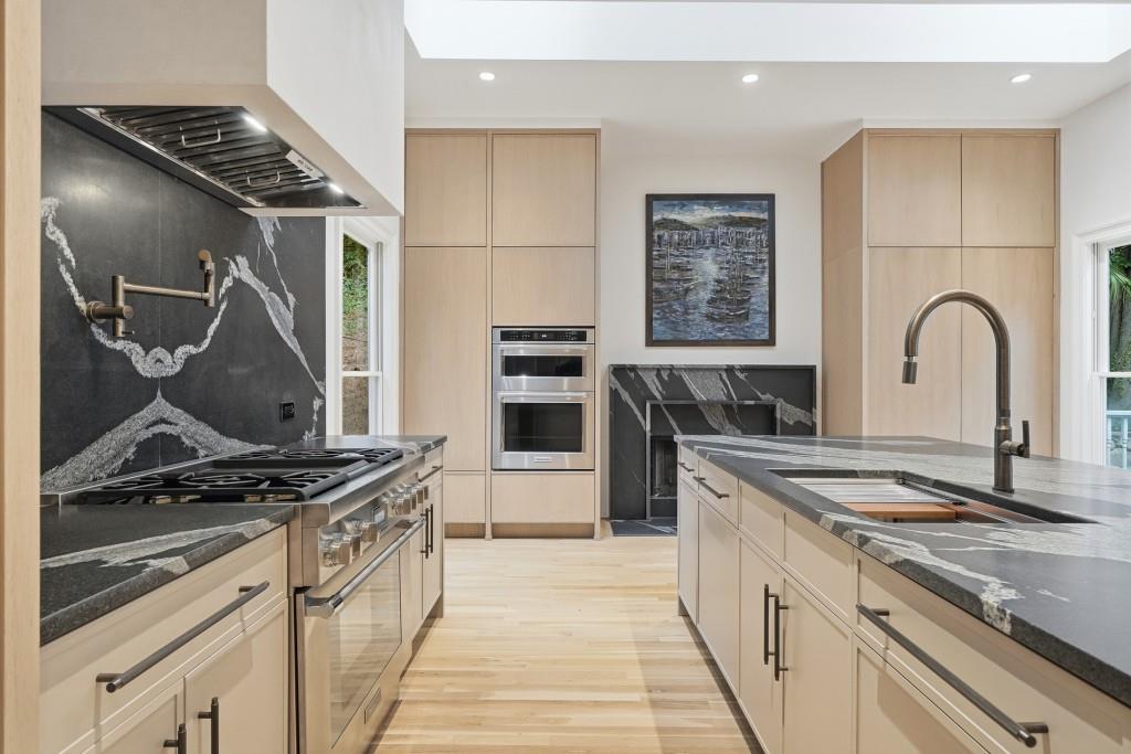 400 Old Ivy Road Northeast Atlanta, GA 30342 - Photo 15 of 59 Gallery Image 15