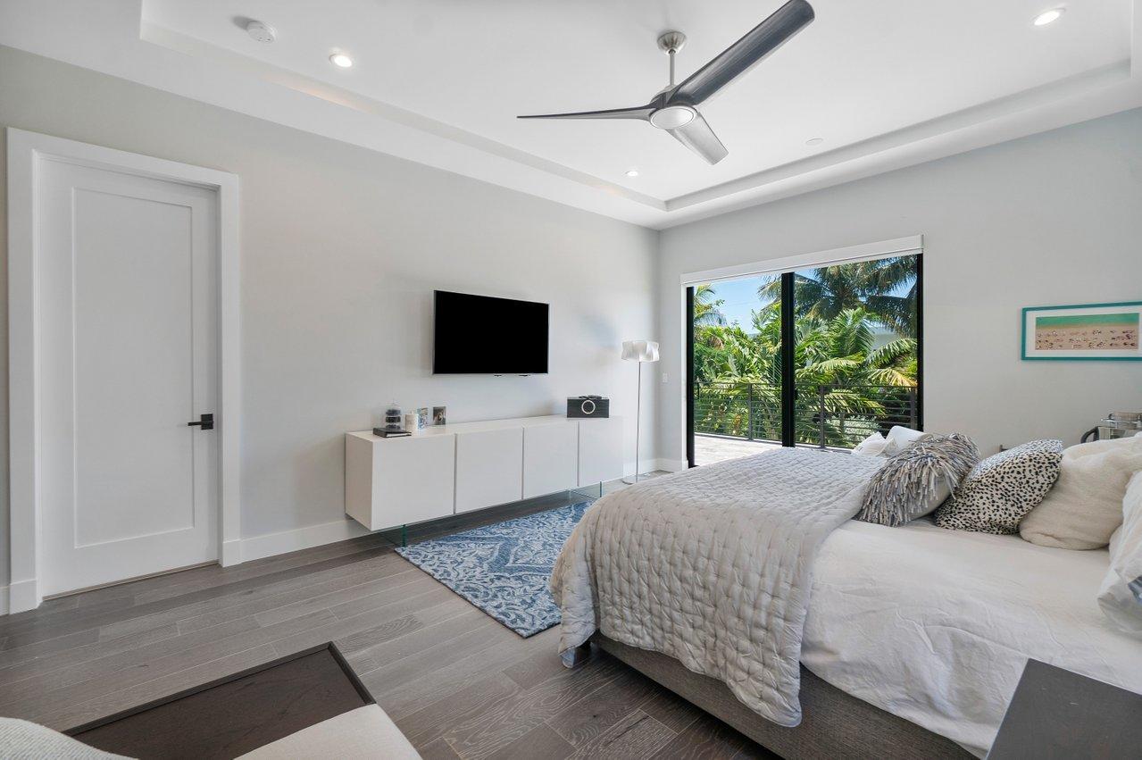 904 Bond Way Delray Beach, FL 33483 - Photo 15 of 33 015-904BondWay-DelrayBeach-FL-33483-SMAL