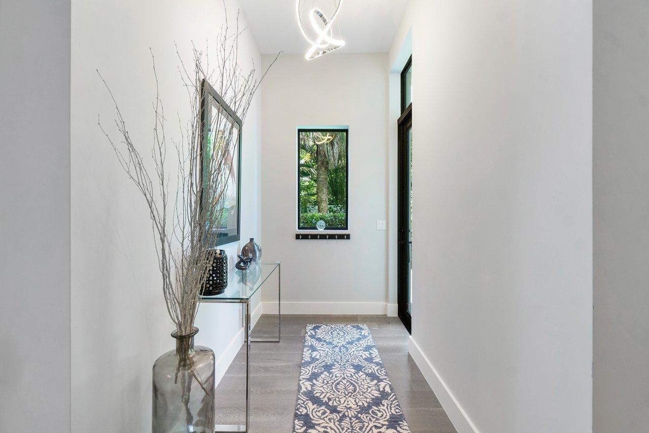 904 Bond Way Delray Beach, FL 33483 - Photo 5 of 33 005-904BondWay-DelrayBeach-FL-33483-SMAL