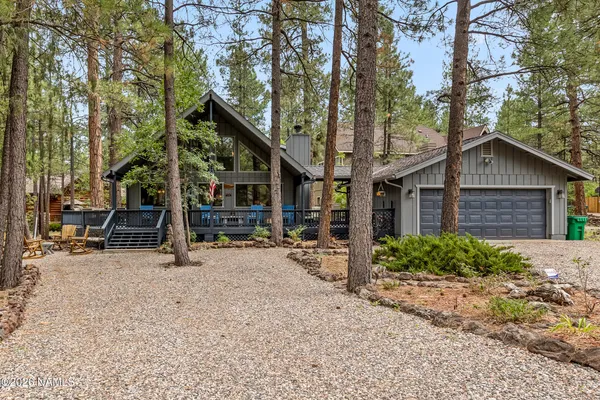 $848,000 | 755 East Meadow View Road, Munds Park, AZ 86017