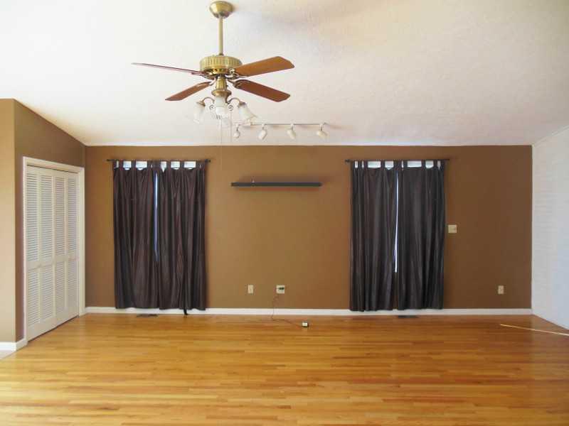 2417 Collins Road Churchill, PA 15235 - Photo 13 of 23 Family Room.