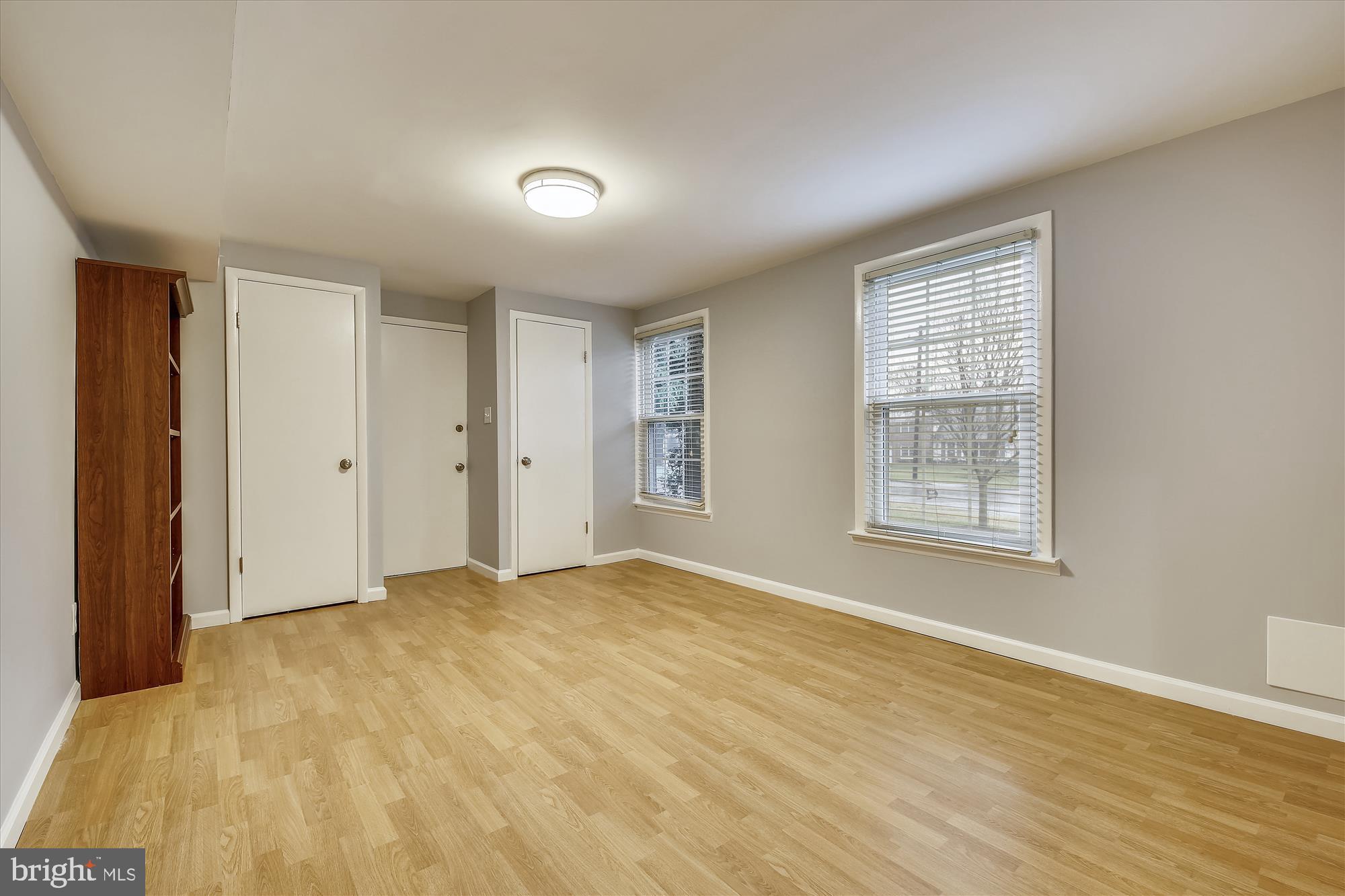 8501 Aqueduct Road Potomac, MD 20854 - Photo 14 of 29 Library /office