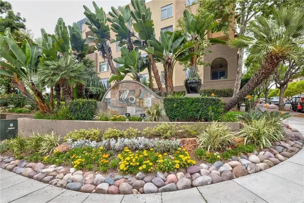 $3,900 | 8355 Station Village Lane, Unit 4212, San Diego, CA 92108