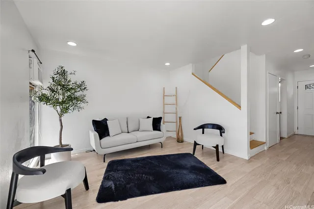 $579,000 | 92-975 Makakilo Drive, Unit 25, Kapolei, HI 96707