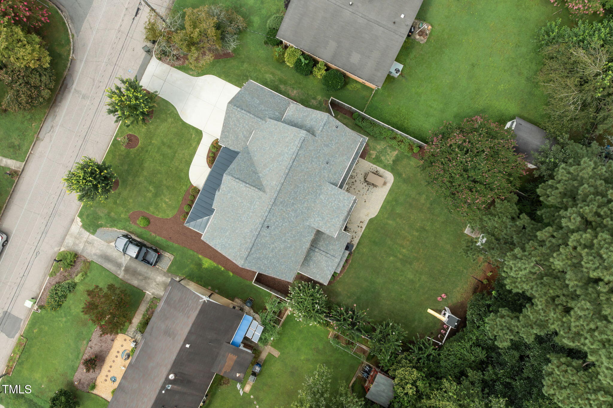 601 Duke Drive Raleigh, NC 27609 - Photo 52 of 61 13-web-or-mls-601 Duke-59