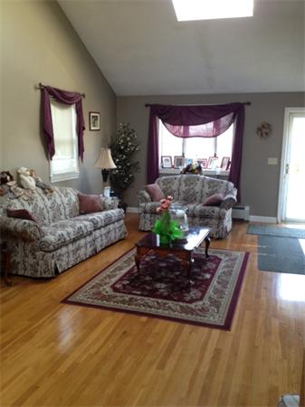 2 Dobbs Road Peabody, MA 01960 - Photo 5 of 11 Gallery Image 5