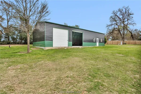 $439,000 | 6452 Oak Hill Lane, Richards, TX 77873