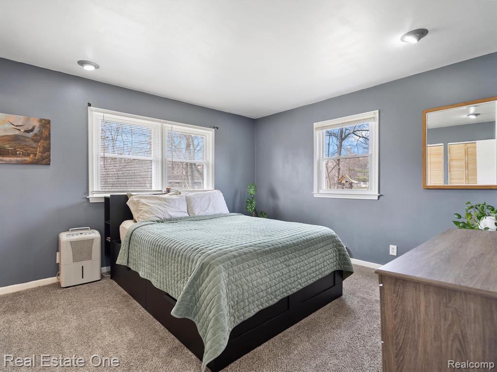 48737 Dequindre Road Rochester Hills, MI 48307 - Photo 24 of 39
