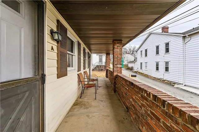 a view of empty room