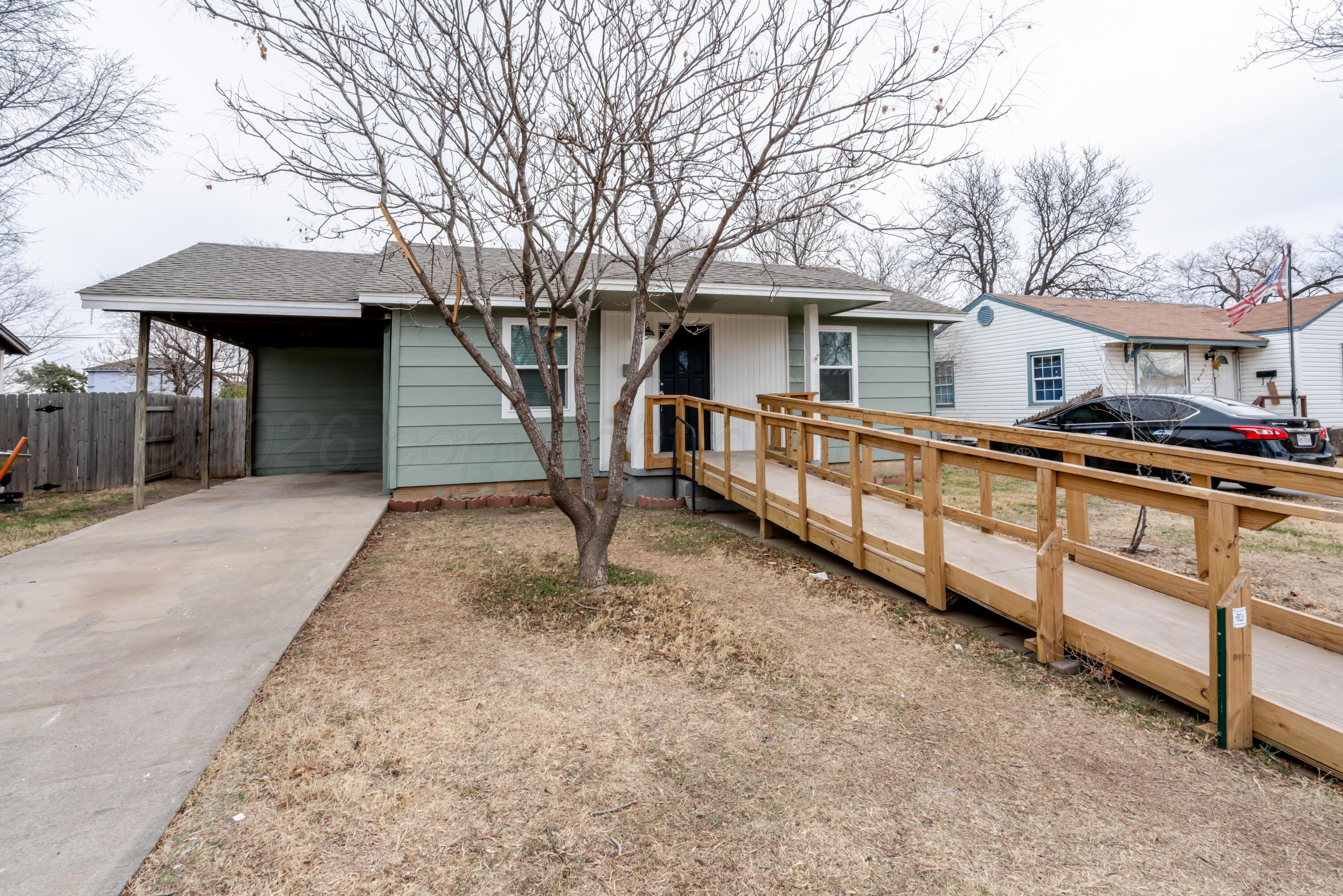 4403 South Travis Street Amarillo, TX 79110 - Photo 1 of 18 4403 S. Travis--3