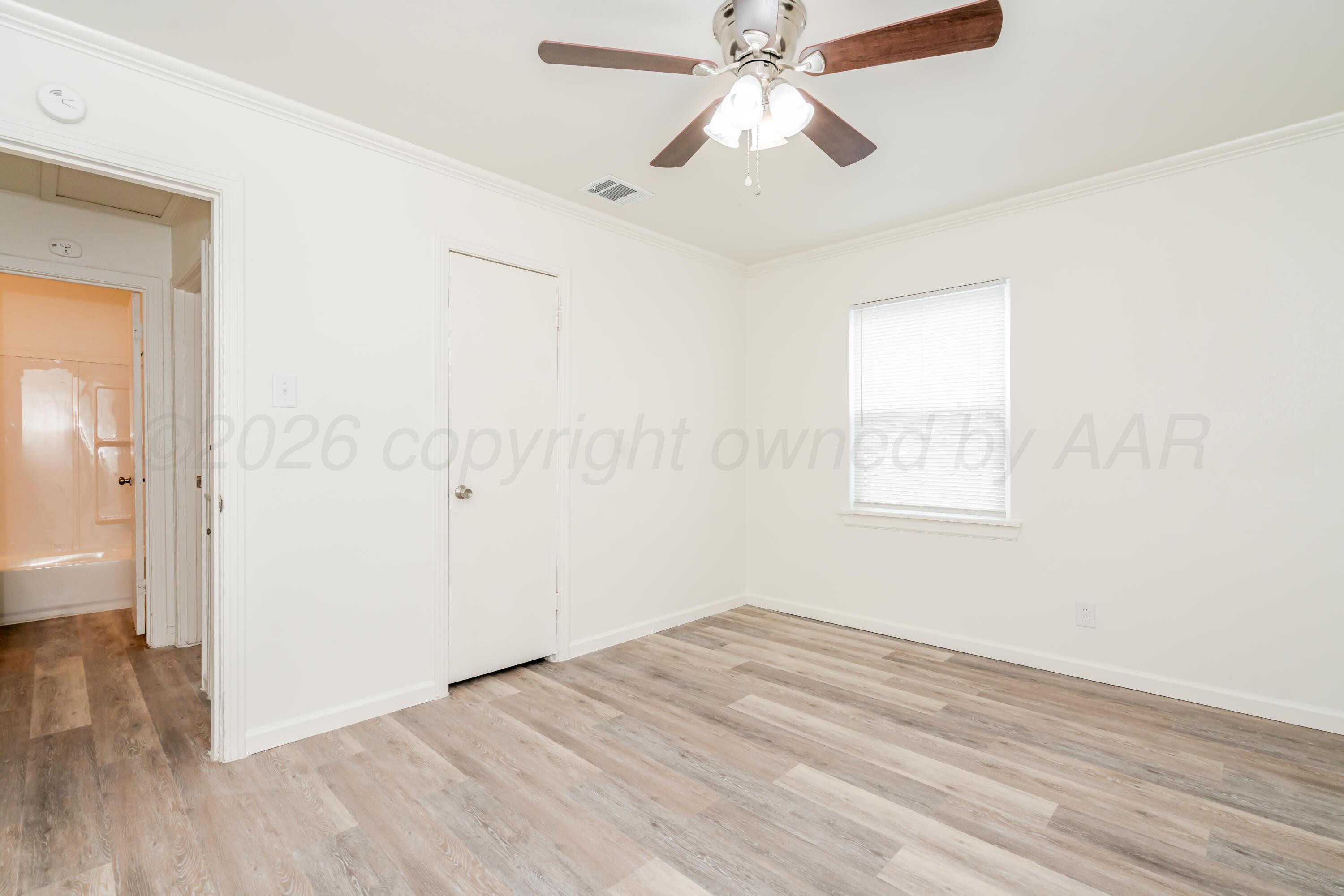 4403 South Travis Street Amarillo, TX 79110 - Photo 13 of 18 4403 S. Travis--14