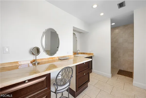 $437,500 | 8512 Chatham Street, Fort Myers, FL 33907