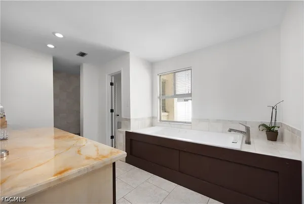 $437,500 | 8512 Chatham Street, Fort Myers, FL 33907